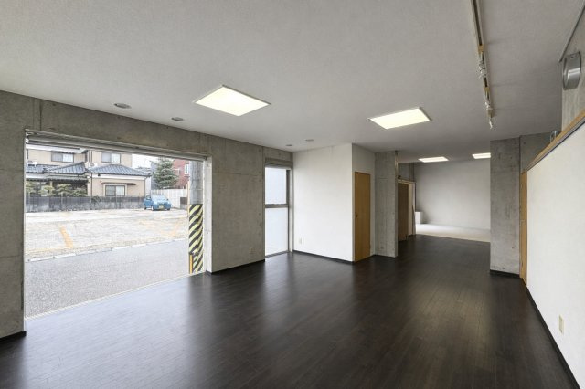 中央区女池南2丁目　リフォーム済中古戸建の玄関