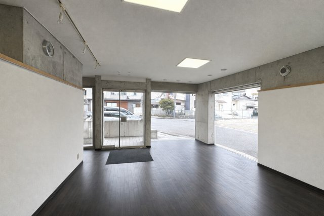 中央区女池南2丁目　リフォーム済中古戸建の玄関