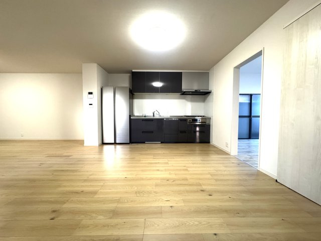 中央区女池南2丁目　リフォーム済中古戸建のキッチン