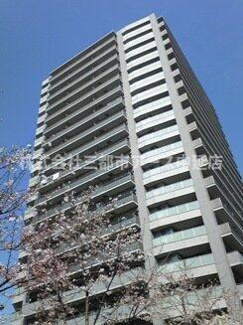【外観】 | ル・サンクアイリスタワー　は三都市アース中延店へお任せください！　ご内覧可能なお部屋は物件現地お待ち合わせご案内可能です！