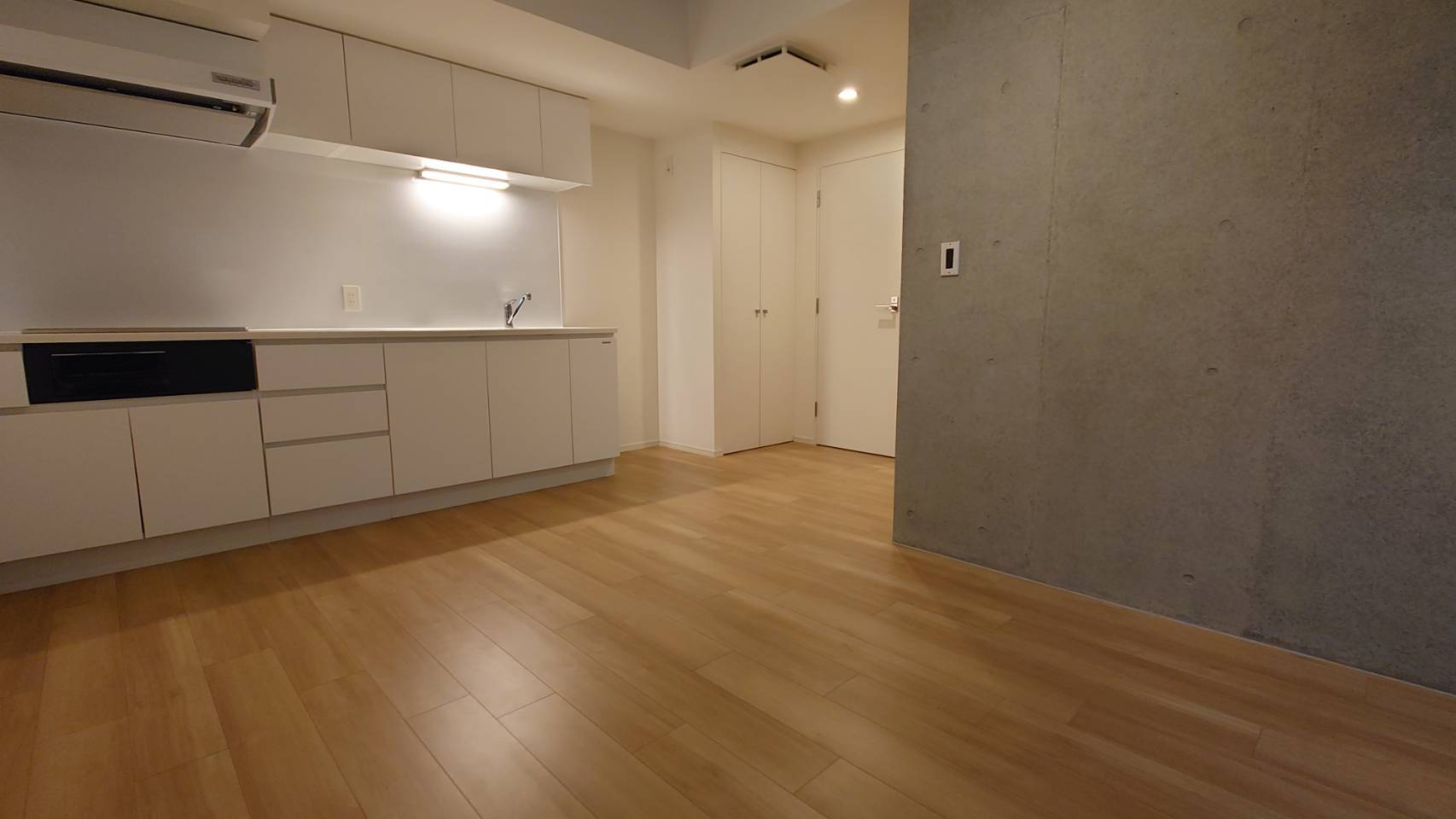 【居間・リビング】