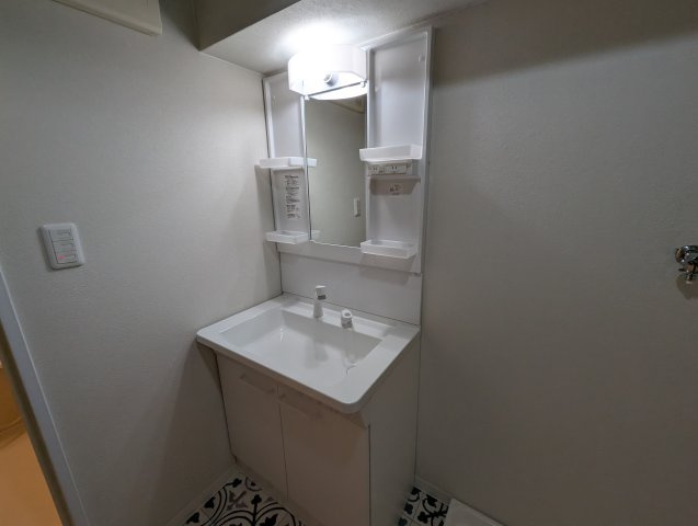 ヴィラ大鹿の独立洗面台