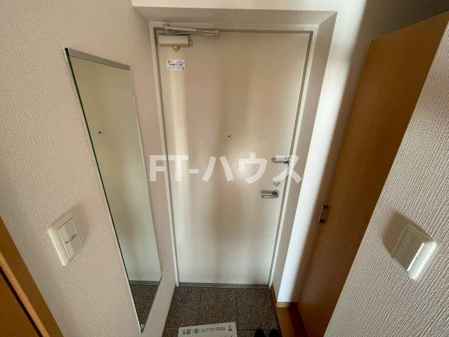 ガレット幕張本郷の玄関