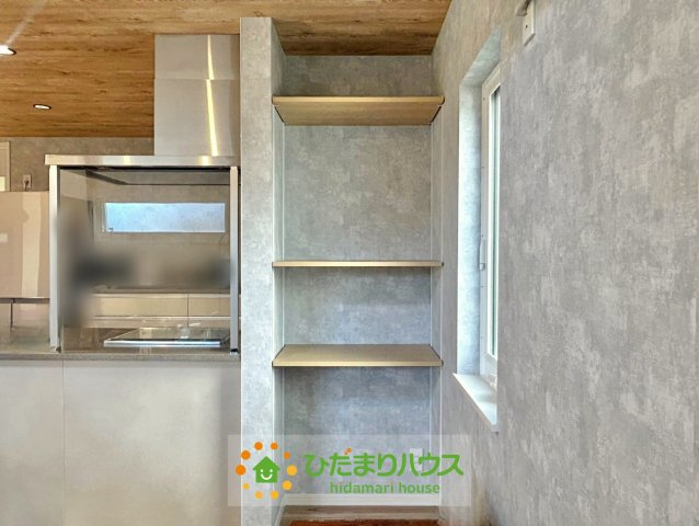 久喜市伊坂北１丁目　中古一戸建ての収納|お好きなインテリアを飾っても良いですね♪