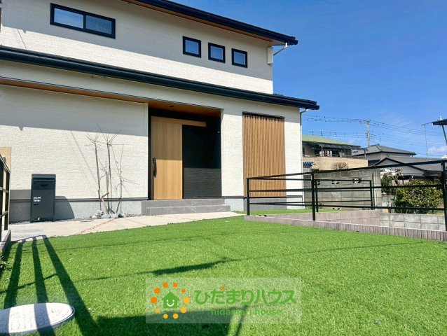 久喜市伊坂北１丁目　中古一戸建ての庭|南向きには庭もありBBQも楽しめそうですね！