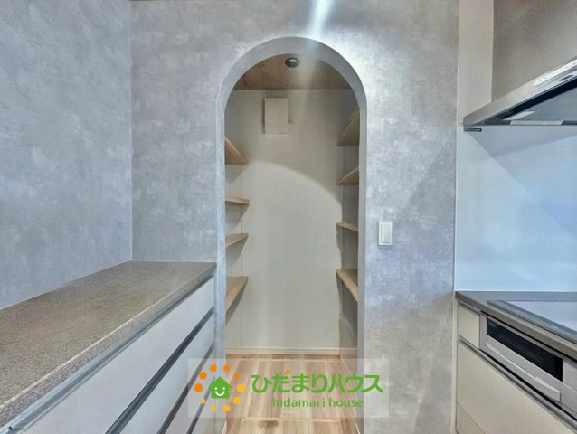 久喜市伊坂北１丁目　中古一戸建ての収納