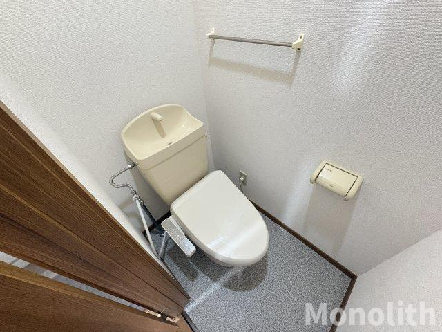 和泉市上町のアパートのトイレ