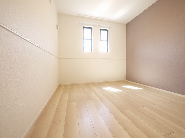 ヴェルデ　ルーチェの洋室|個人の部屋や寝室として使える洋室です