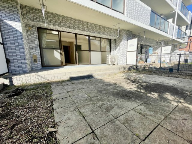 コアマンション女子大通りの庭|自分好みのお庭がつくれる楽しみがあります。お庭造りのサポートもいたしますのでお気軽にご相談ください。