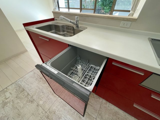 コアマンション女子大通りのキッチン|食洗器を設置することにうより家事の効率もあがります。