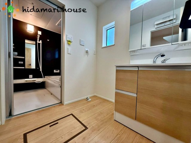 北区吉野町1丁目第1期　新築戸建　リナージュ01の脱衣所