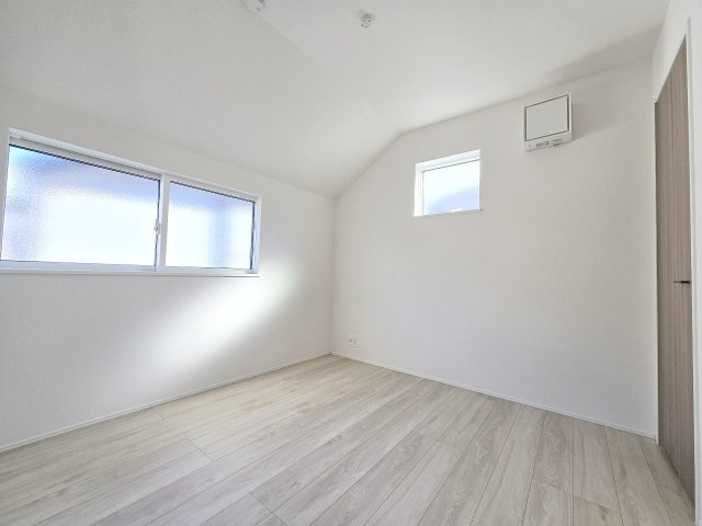 八王子市大和田町1丁目　全2棟の洋室