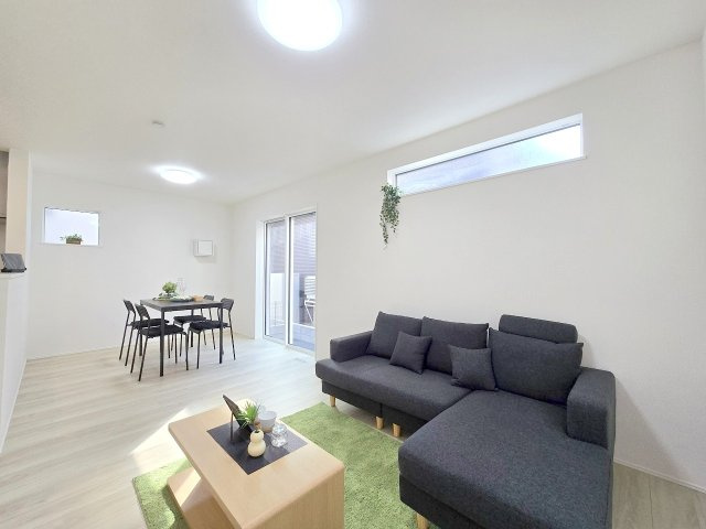 八王子市大和田町1丁目　全2棟の居間・リビング