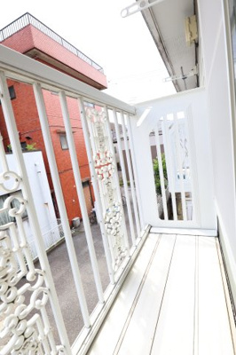 【エントランス】 | モンシャトー富士 | 落ち着いたエントランスです