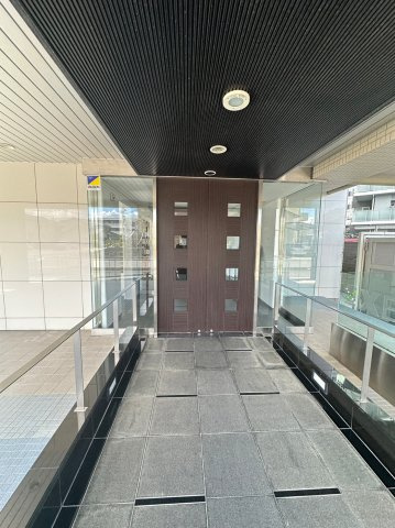 ゼスタ浄水駅前のロビー