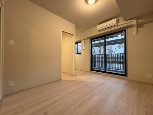 【寝室】 | THE MUSIC COURT