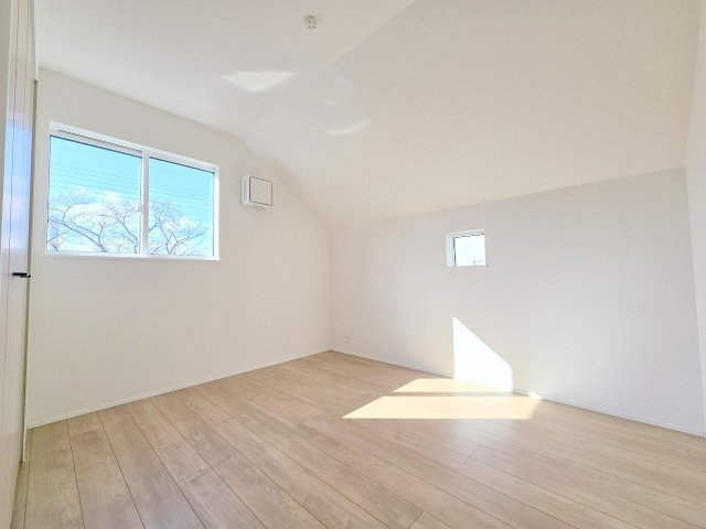 八王子市大和田町1丁目　全２棟の洋室
