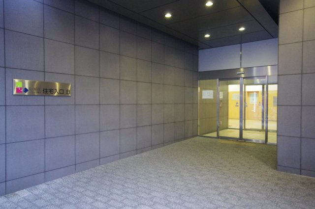 【エントランス】