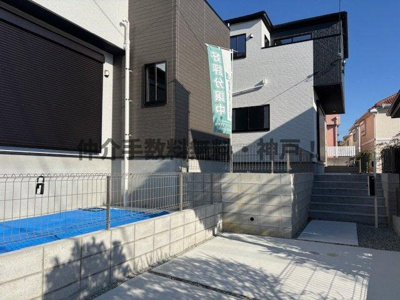 【外観】 | 明石市朝霧山手町　新築戸建1号棟　仲介手数料無料！ | 外はこのようになっています