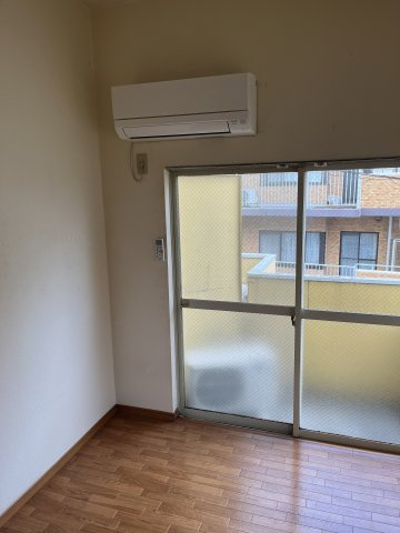 ＩＫＩ妙蓮寺の居間・リビング