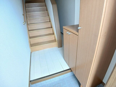 【玄関】 | グリーンコート柿内 | きれいな玄関です