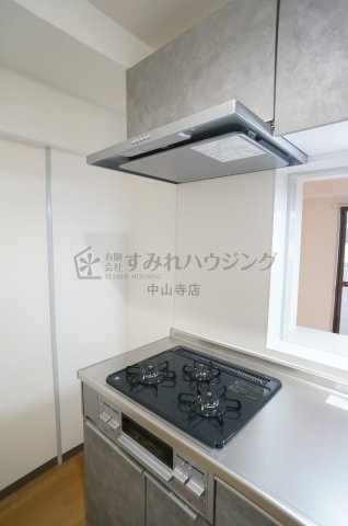 REIWA宝塚のキッチン|参考、同建物・同間取りの号室
