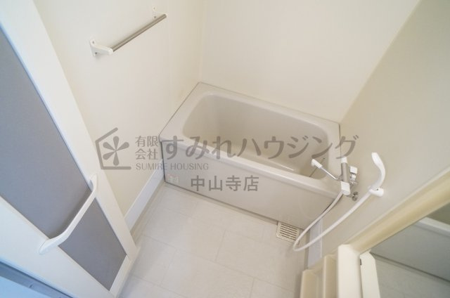 REIWA宝塚の浴室
