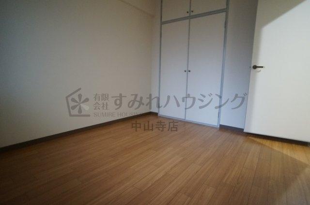 REIWA宝塚の洋室|参考、同建物・同間取りの号室