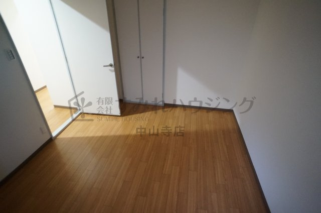 REIWA宝塚の寝室|参考、同建物・同間取りの号室