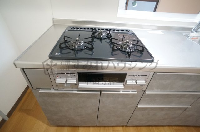 REIWA宝塚のキッチン|参考、同建物・同間取りの号室