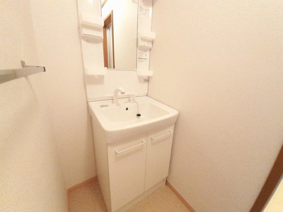 【洗面所】 | メアリーポピンズ | スペースが確保できる洗面所です