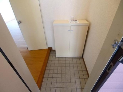 【玄関】 | ロイヤル２１ | ゆったりとした玄関です