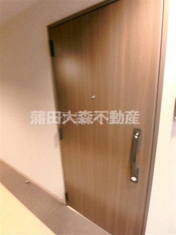 アトリオフラッツ羽田の玄関