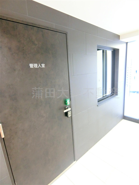 アトリオフラッツ羽田のエントランス