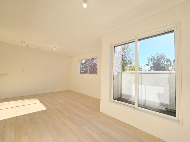 八王子市大和田町7丁目　全２棟の洋室