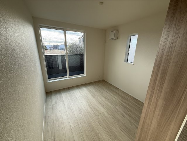 【子供部屋】 | 朝霞市根岸台7丁目　新築一戸建住宅　全5棟（朝霞店） | 2025年12月19日撮影/5.28帖洋室