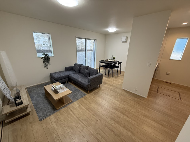 【居間・リビング】 | 朝霞市根岸台7丁目　新築一戸建住宅　全5棟（朝霞店） | 2025年12月19日撮影