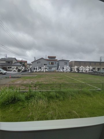 プール・トゥジュールの展望|別部屋写真です。