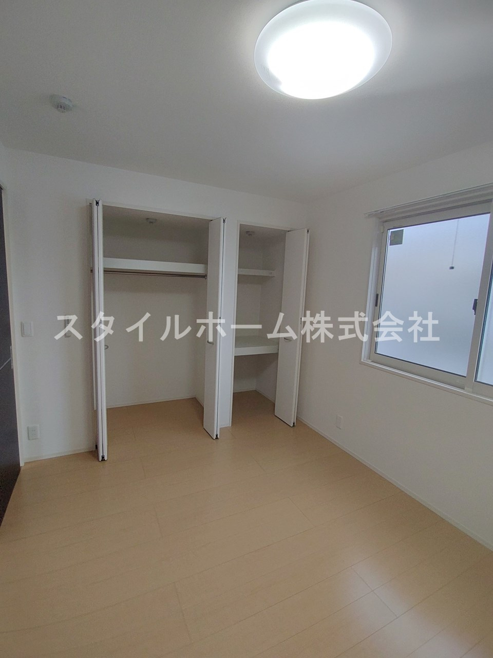 プール・トゥジュールの内装|別部屋写真です。