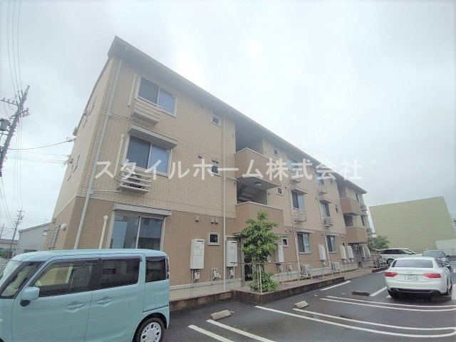 プール・トゥジュールの外観|外はこのようになっています