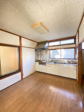 東松山市東平中古戸建　～車庫あり～駐車2台可～室内状態良好！のキッチン