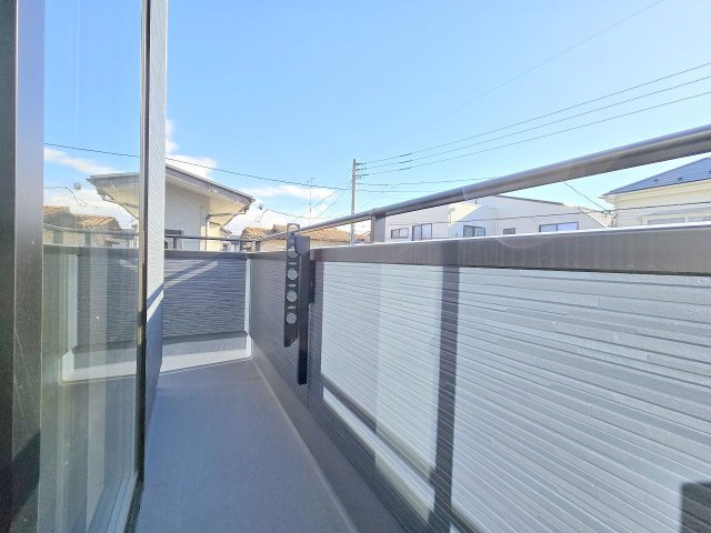 八王子市大和田町7丁目　全1棟のバルコニー