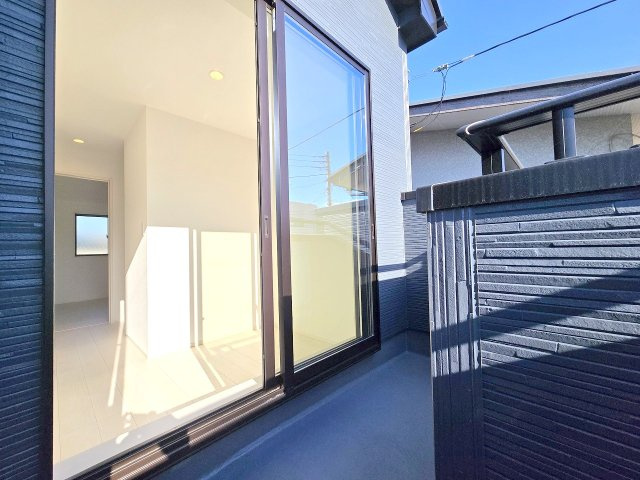 八王子市大和田町7丁目　全1棟のバルコニー