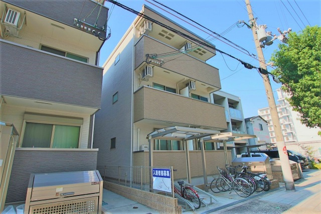 フジパレス鶴見Ⅲ番館の外観