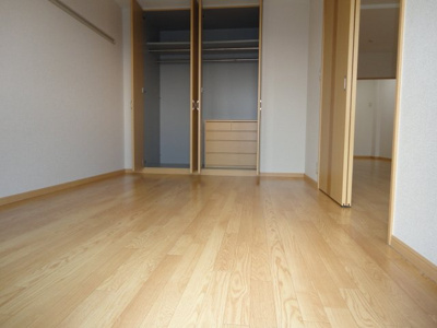 【収納】 | ファームヴィレッジ・やしろⅠ | 洋室(収納家具付き)