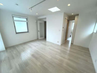 【居間・リビング】 | T-TWOビル | ※別部屋参考写真