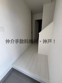 【玄関】 | 神戸市西区桜が丘東町4丁目　新築戸建　仲介手数料無料！ | 毎日通る玄関はこちらです