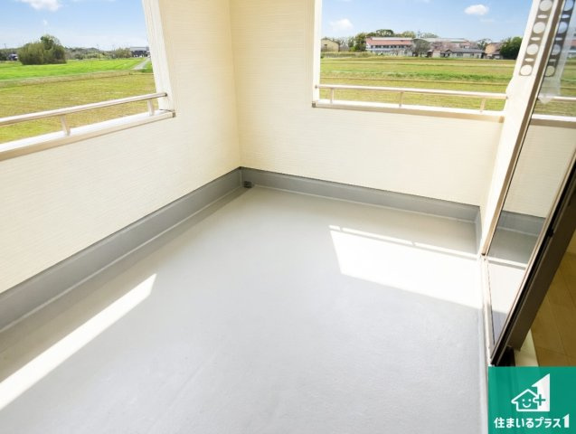 加東市多井田　第3期　新築一戸建てのバルコニー|日当たりのよいバルコニー！お部屋が開放的に！