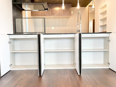 【収納】 | 【弊社売主物件】南野2丁目 新築戸建 | エイブル売買事業部では、箕面市・豊中市・吹田市・池田市・茨木市・高槻市の北摂エリア全域で、物件のご紹介を致しております。北摂エリアにて購入物件をお探しの際は、当社までお問合せ下さいませ。