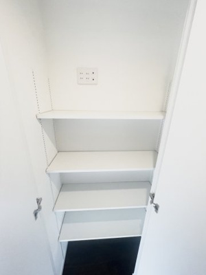 【その他】 | 【弊社売主物件】南野2丁目 新築戸建 | 現在ご返済中のカーローン・カードローン・教育ローンなどを住宅ローンに一本化したり、家具家電購入費用・引越し費用を住宅ローンと組み合わせるなど、お客さまにメリットの多い住宅ローンのご提案が可能です。